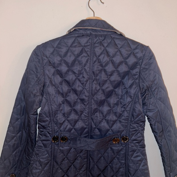 WOMEN’S JACKET SIZE MEDIUM - Picture 5 of 6